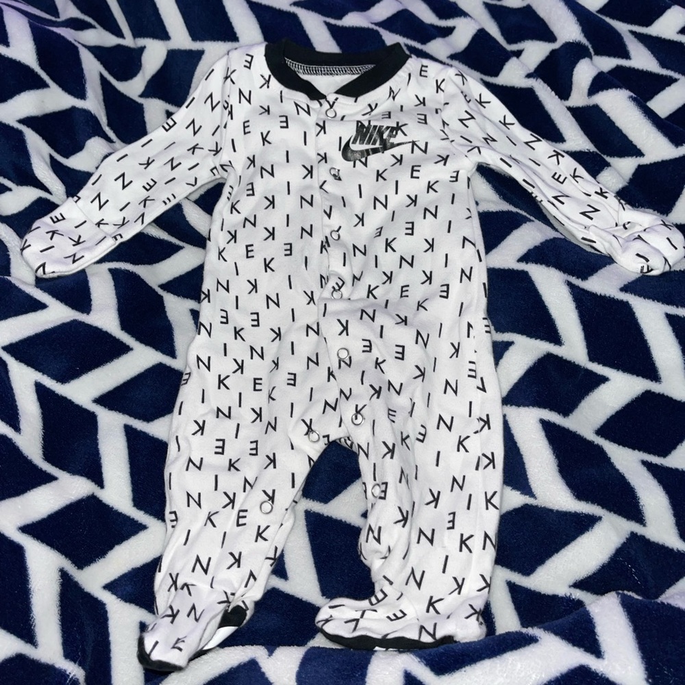 Nike Sleep&' Play for Baby Boy